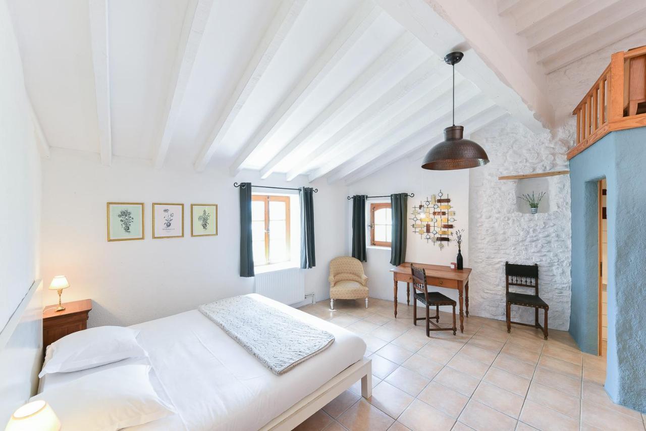 Auberge La Plaine Chabrillan Bagian luar foto