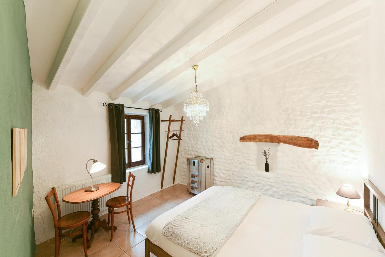Auberge La Plaine Chabrillan Bagian luar foto