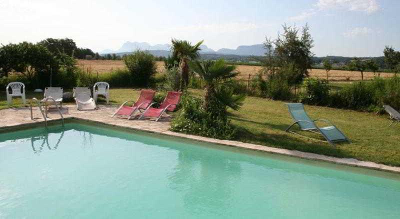 Auberge La Plaine Chabrillan Bagian luar foto