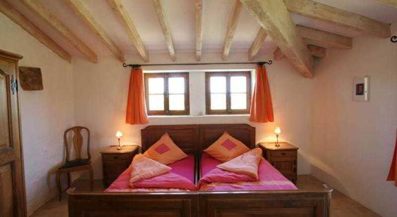 Auberge La Plaine Chabrillan Bagian luar foto